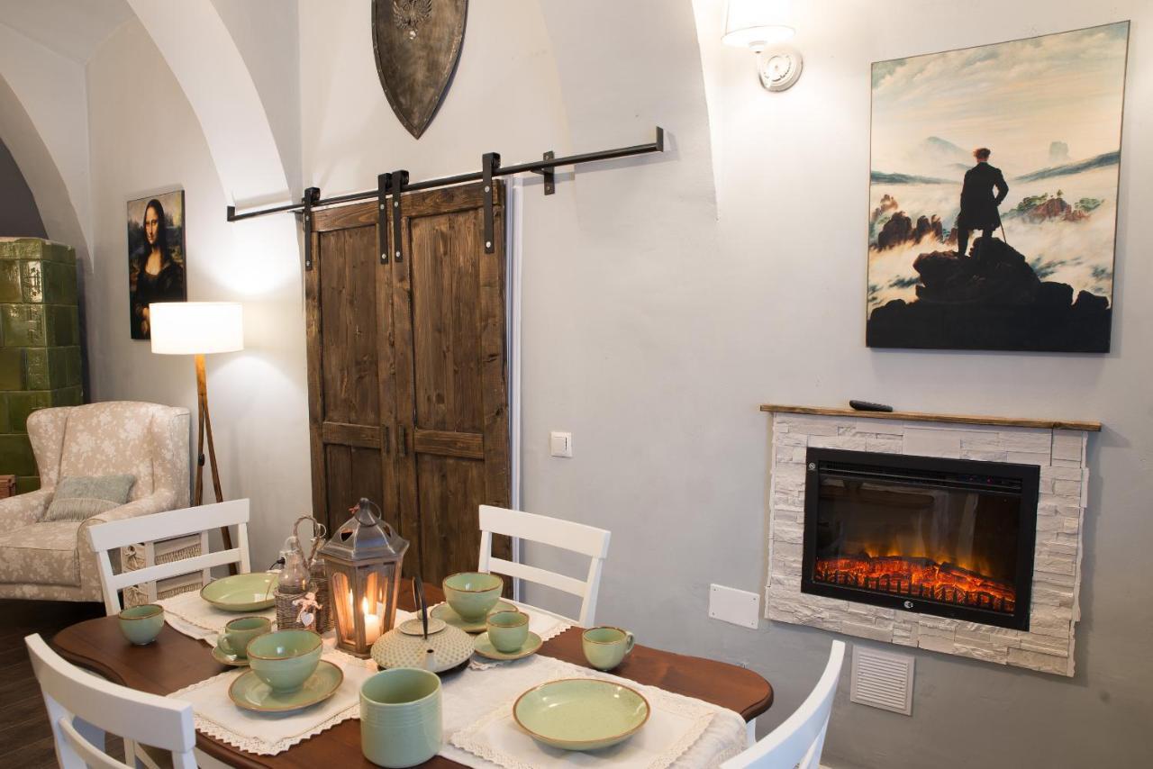 Ultra Central Medieval Apartment คลูจ-นาโปกา ภายนอก รูปภาพ