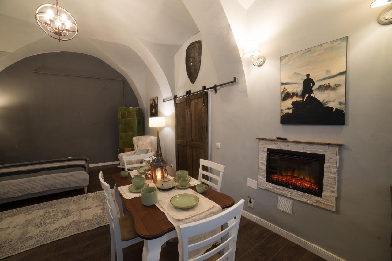 Ultra Central Medieval Apartment คลูจ-นาโปกา ภายนอก รูปภาพ